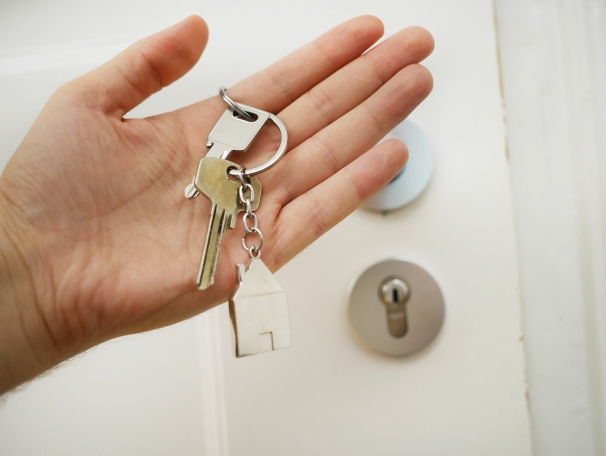 https://CarltonchipR.StopRentingStartOwning.com